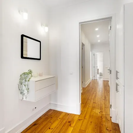 Whome Mid-term Marvel: Your Away From Apartamento *